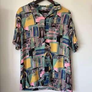STWD Pull & Bear Abstract Resort Button Up Shirt Geo Beach Vacation Size Medium?